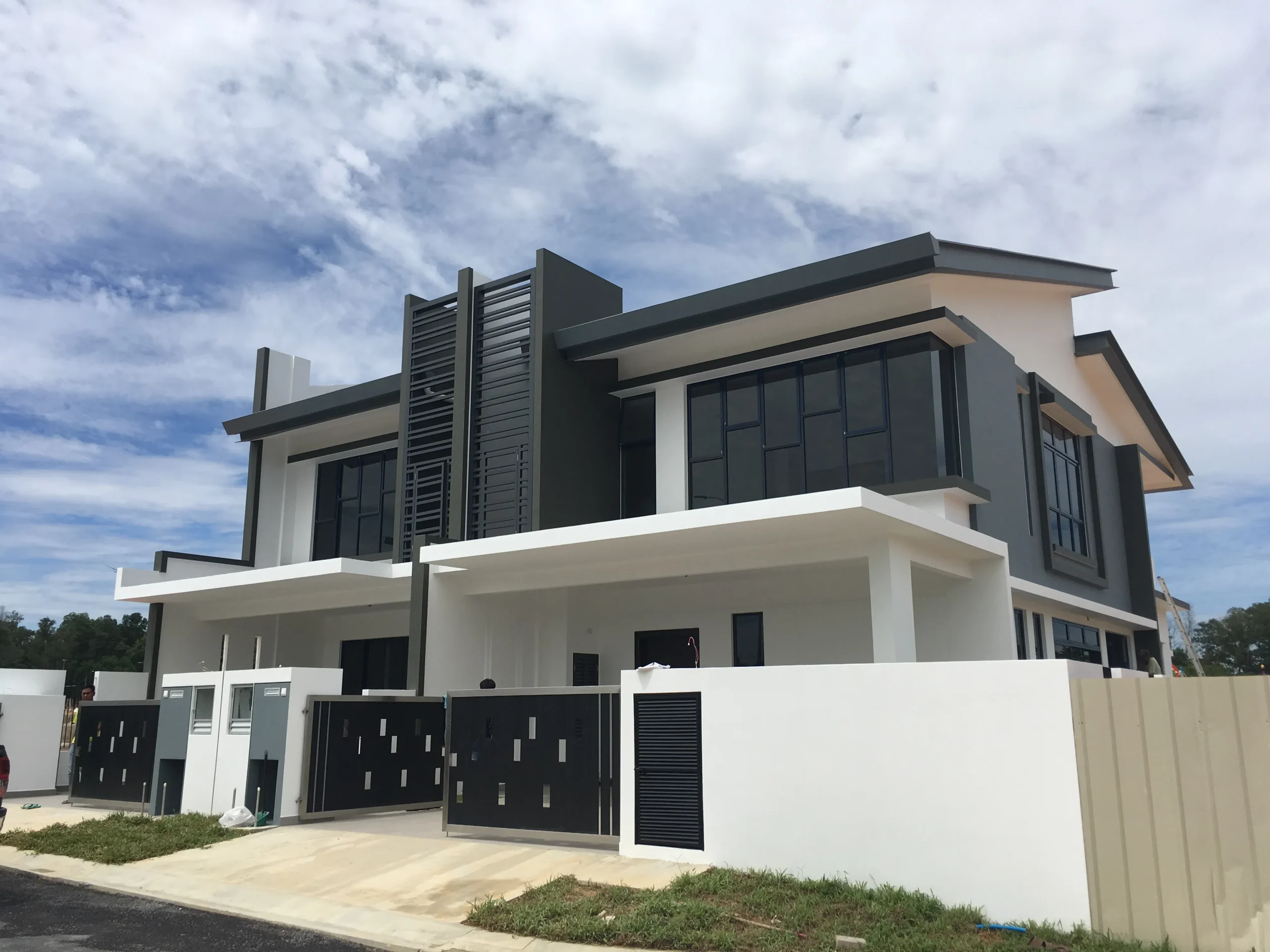 Professional landed house painting service in Singapore